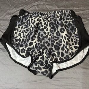 🖤🖤 Black leopard Victoria secret pink running athletic shorts